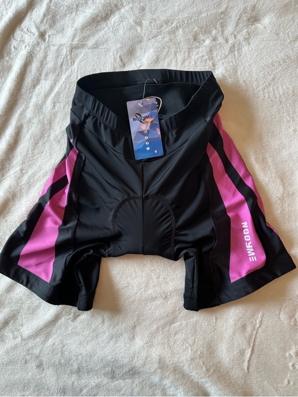 NWT NOOYME Women's 3D Padded Cycling Shorts - Black/Fuchsia - Size M